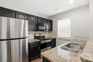 3015 Summercroft Ln, Charlotte, NC 28269 - Photo 13