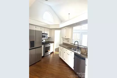 3412 Armitage Drive, Charlotte, NC 28269 - Photo 5