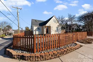 1424 Nandina St, Charlotte, NC 28205 - Photo 31