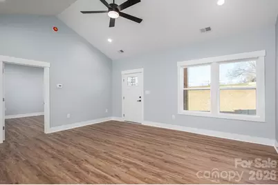 1161 13th Street SW, Hickory, NC 28602 - Photo 5