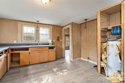 75 Travis Street, Clyde, NC 28721 - Photo 9