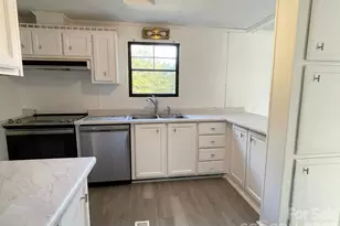 4810 Stratford Ln, Denver, NC 28037 - Photo 7