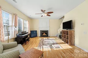 2919 Azalea Hills Dr, Charlotte, NC 28262 - Photo 5