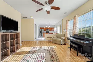 2919 Azalea Hills Dr, Charlotte, NC 28262 - Photo 7