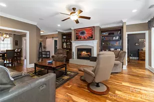 345 Clarendon Estates Dr, Clover, SC 29710 - Photo 9