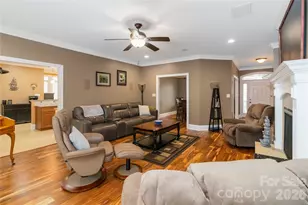 345 Clarendon Estates Dr, Clover, SC 29710 - Photo 15