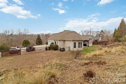 345 Clarendon Estates Drive, Clover, SC 29710 - Photo 31