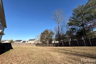 13802 Plowdon Ct, Charlotte, NC 28215 - Photo 21