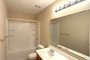 13802 Plowdon Ct, Charlotte, NC 28215 - Photo 15