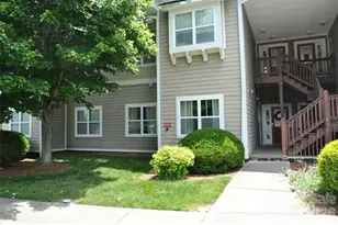 20 Foxden Dr, Fletcher, NC 28732 - Photo 1