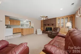 406 Wedgewood Pl SW, Lenoir, NC 28645 - Photo 7