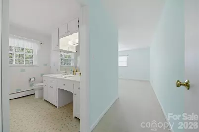 406 Wedgewood Place SW, Lenoir, NC 28645 - Photo 15