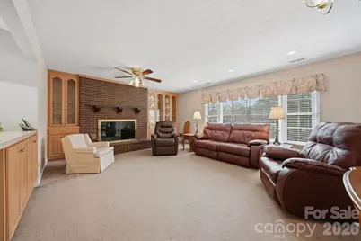 406 Wedgewood Place SW, Lenoir, NC 28645 - Photo 5