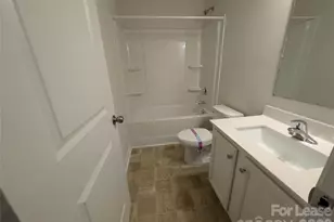 3340 Blf Hl Ln, Charlotte, NC 28215 - Photo 13