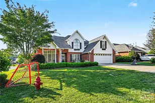 2305 Pinefield Ct, Gastonia, NC 28056 - Photo 3