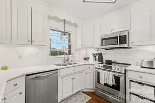 2305 Pinefield Ct, Gastonia, NC 28056 - Photo 9