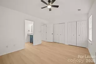 2270 Winthrop Chase Dr, Charlotte, NC 28212 - Photo 23