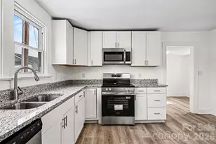 3042 N Oxford St, Claremont, NC 28610 - Photo 9