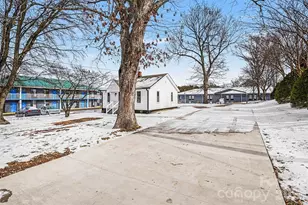 3042 N Oxford St, Claremont, NC 28610 - Photo 21