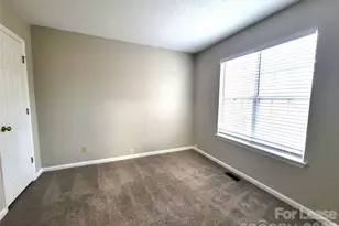 6007 Running Deer Rd, Charlotte, NC 28214 - Photo 17