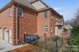 1391 Somerset Cove Dr, Winston Salem, NC 27103 - Photo 37