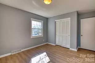 91 Haw Creek Cir, Asheville, NC 28805 - Photo 15