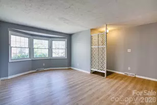 91 Haw Creek Cir, Asheville, NC 28805 - Photo 9