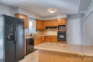 91 Haw Creek Cir, Asheville, NC 28805 - Photo 13