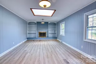 91 Haw Creek Cir, Asheville, NC 28805 - Photo 5