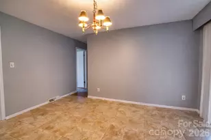 91 Haw Creek Cir, Asheville, NC 28805 - Photo 11