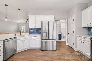 2208 Charles Towne Ct, Kannapolis, NC 28083 - Photo 7