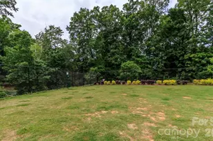 563 Nantahala Dr, Charlotte, NC 28211 - Photo 23