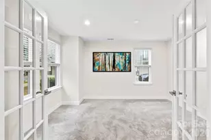 563 Nantahala Dr, Charlotte, NC 28211 - Photo 5