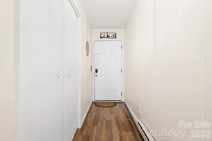 301 Pinnacle Inn Rd, Beech Mountain, NC 28604 - Photo 17