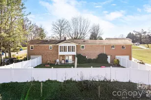 1470 Fairway Acres Rd, Lenoir, NC 28645 - Photo 5