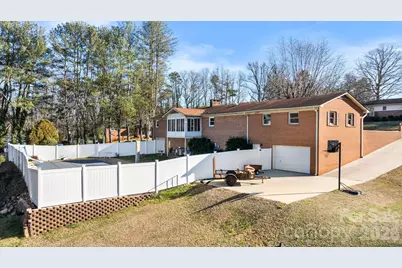 1470 Fairway Acres Road, Lenoir, NC 28645 - Photo 33