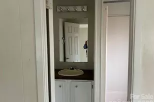 621 N Elm St, Marshville, NC 28103 - Photo 33