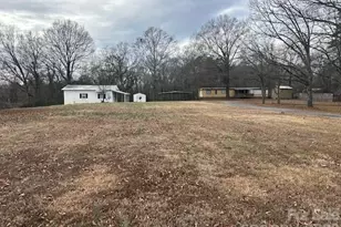 621 N Elm St, Marshville, NC 28103 - Photo 1