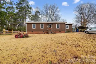 622 Worthville St, Randleman, NC 27317 - Photo 1