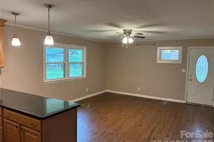 2378 Old Field Rd, Gastonia, NC 28056 - Photo 5