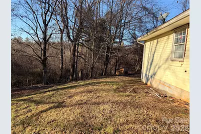 1104 K Street, North Wilkesboro, NC 28659 - Photo 17