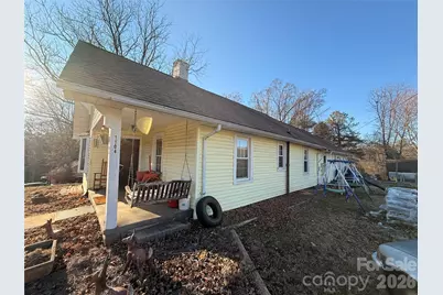 1104 K Street, North Wilkesboro, NC 28659 - Photo 3