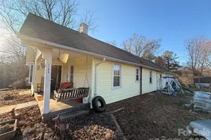 1104 K St, North Wilkesboro, NC 28659 - Photo 3