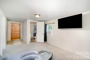 5331 Beam Lake Dr, Charlotte, NC 28216 - Photo 5