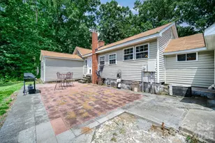 5331 Beam Lake Dr, Charlotte, NC 28216 - Photo 3