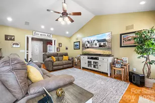 3155 Covington Way, Lenoir, NC 28645 - Photo 7