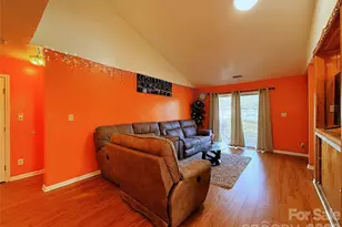 7333 Rosehall Dr, Charlotte, NC 28227 - Photo 5