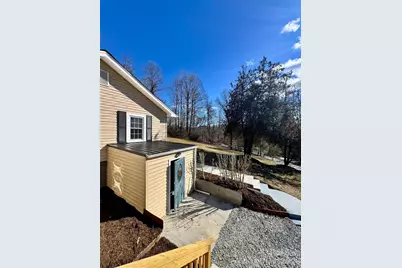 1240 Piedmont Drive NW, Lenoir, NC 28645 - Photo 31