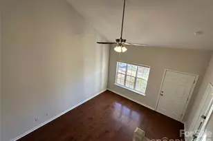 5227 Magnolia Tree Ln, Charlotte, NC 28215 - Photo 7