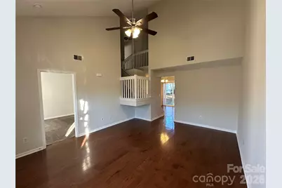 5227 Magnolia Tree Lane, Charlotte, NC 28215 - Photo 5